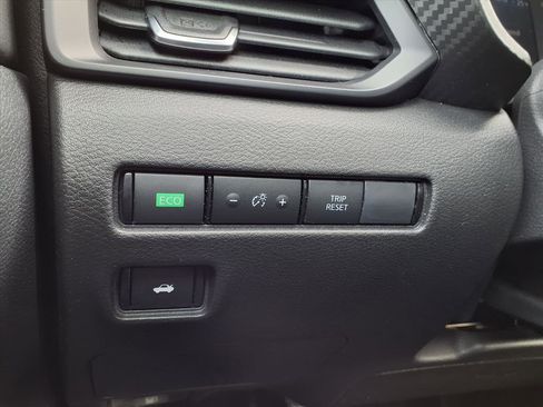 Used 2025 Nissan Sentra S w/ Trunk Package image 14