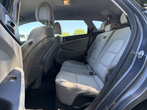 Used 2016 Hyundai Tucson SE w/ Option Group 02 FWD image 29