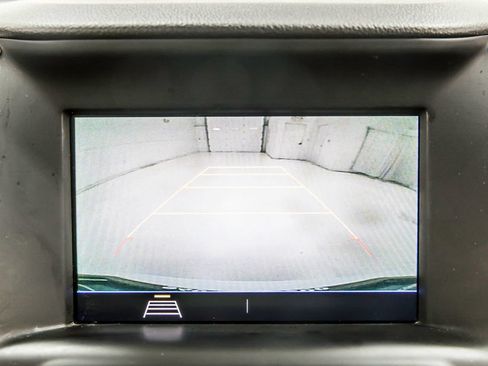 Used 2021 GMC Terrain SLE w/ Driver Convenience Package FWD image 17
