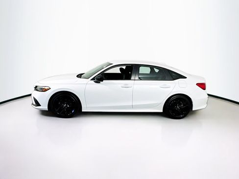 Used 2024 Honda Civic Sport image 4