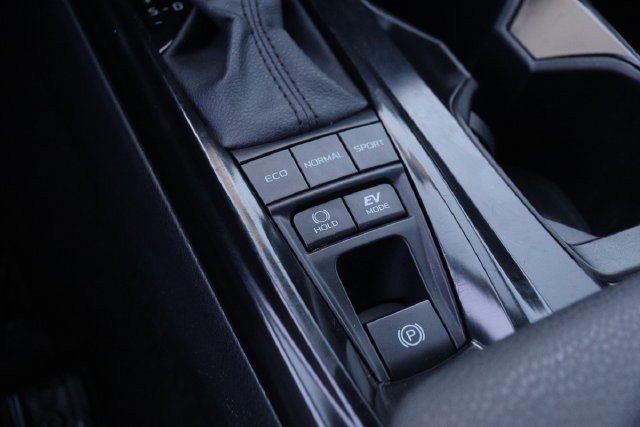 Used 2025 Toyota Camry LE FWD image 20