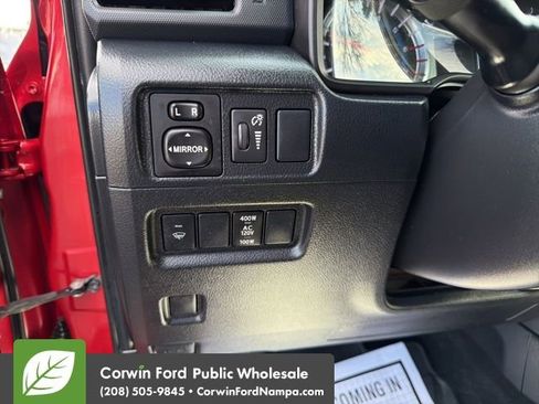 Used 2018 Toyota 4Runner SR5 Premium image 14