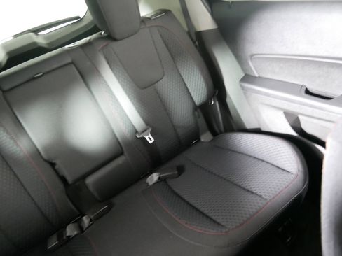 Used 2013 Chevrolet Equinox LS image 14