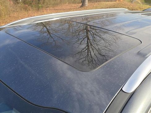 Used 2022 Kia Telluride EX w/ EX Premium Package image 7