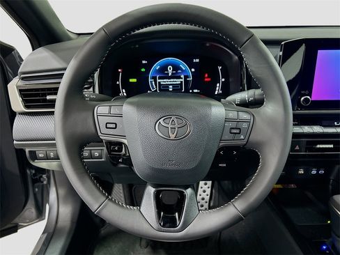 New 2026 Toyota Camry SE image 12