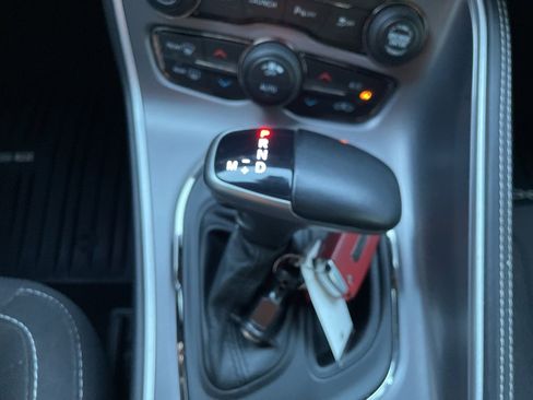 Used 2020 Dodge Challenger SRT Hellcat image 38