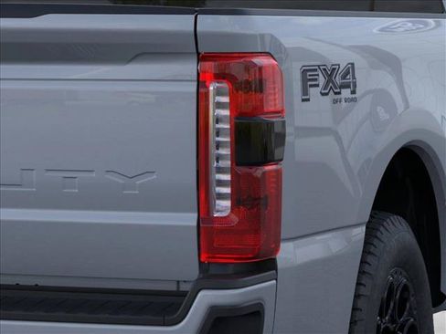 New 2026 Ford F350 Lariat w/ Black Appearance Package AWD/4WD image 21