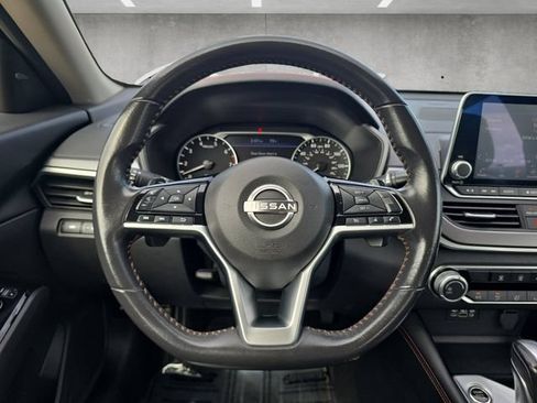 Used 2024 Nissan Altima 2.5 SR FWD image 21
