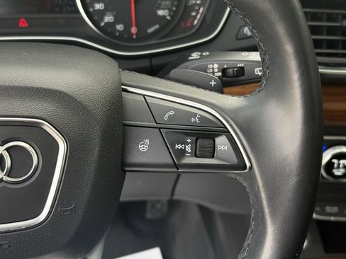 Used 2021 Audi Q5 2.0T Premium w/ Convenience Package image 17