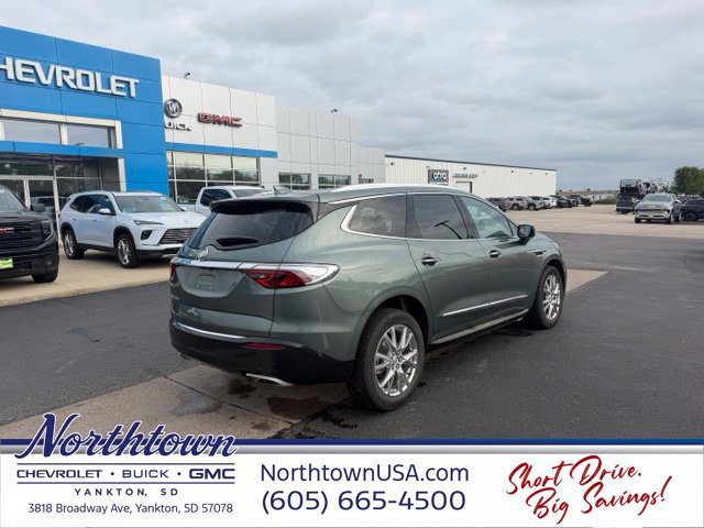 Used 2024 Buick Enclave Essence w/ Experience Buick Package AWD/4WD image 9