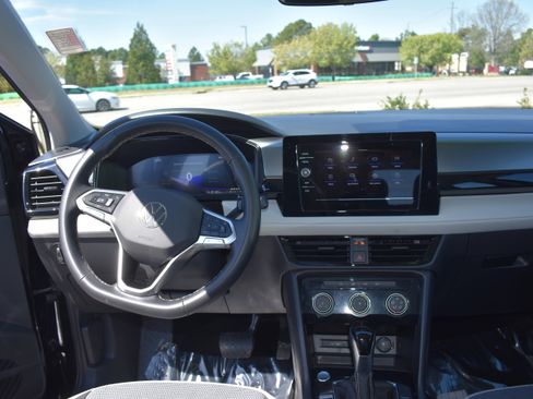 Used 2025 Volkswagen Taos S image 30