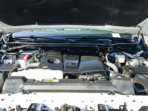 Used 2023 Toyota Tundra Limited w/ Power Package AWD/4WD image 26