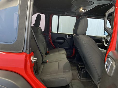 Certified 2023 Jeep Wrangler Willys image 34