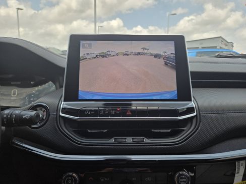 New 2026 Jeep Compass Latitude image 34