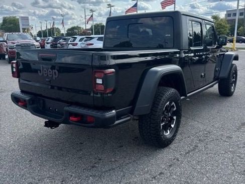 Used 2026 Jeep Gladiator Rubicon AWD/4WD image 5