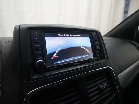 Used 2018 Dodge Grand Caravan GT FWD image 21