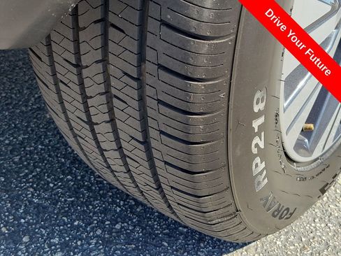 Used 2023 Nissan Rogue SV FWD image 29