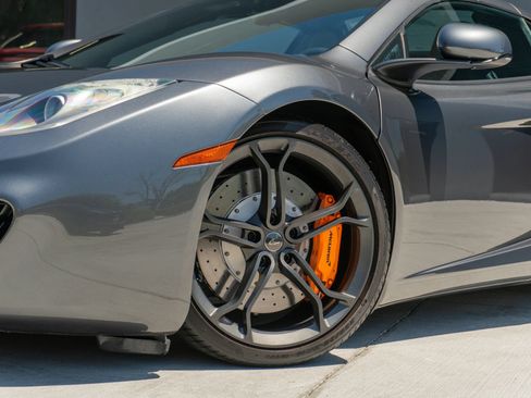 Used 2014 McLaren MP4-12C Spider RWD image 29