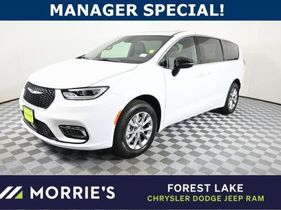 New 2026 Chrysler Pacifica Select