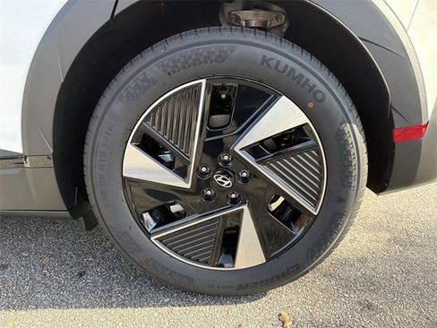 New 2026 Hyundai Ioniq 5 SE image 19