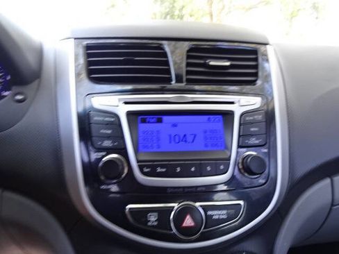Used 2014 Hyundai Accent GLS w/ Option Group 2 image 32
