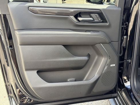 New 2026 GMC Yukon XL Elevation w/ Elevation Premium Package RWD image 25