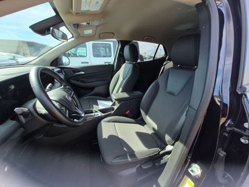 Used 2025 Buick Encore GX Preferred FWD image 9