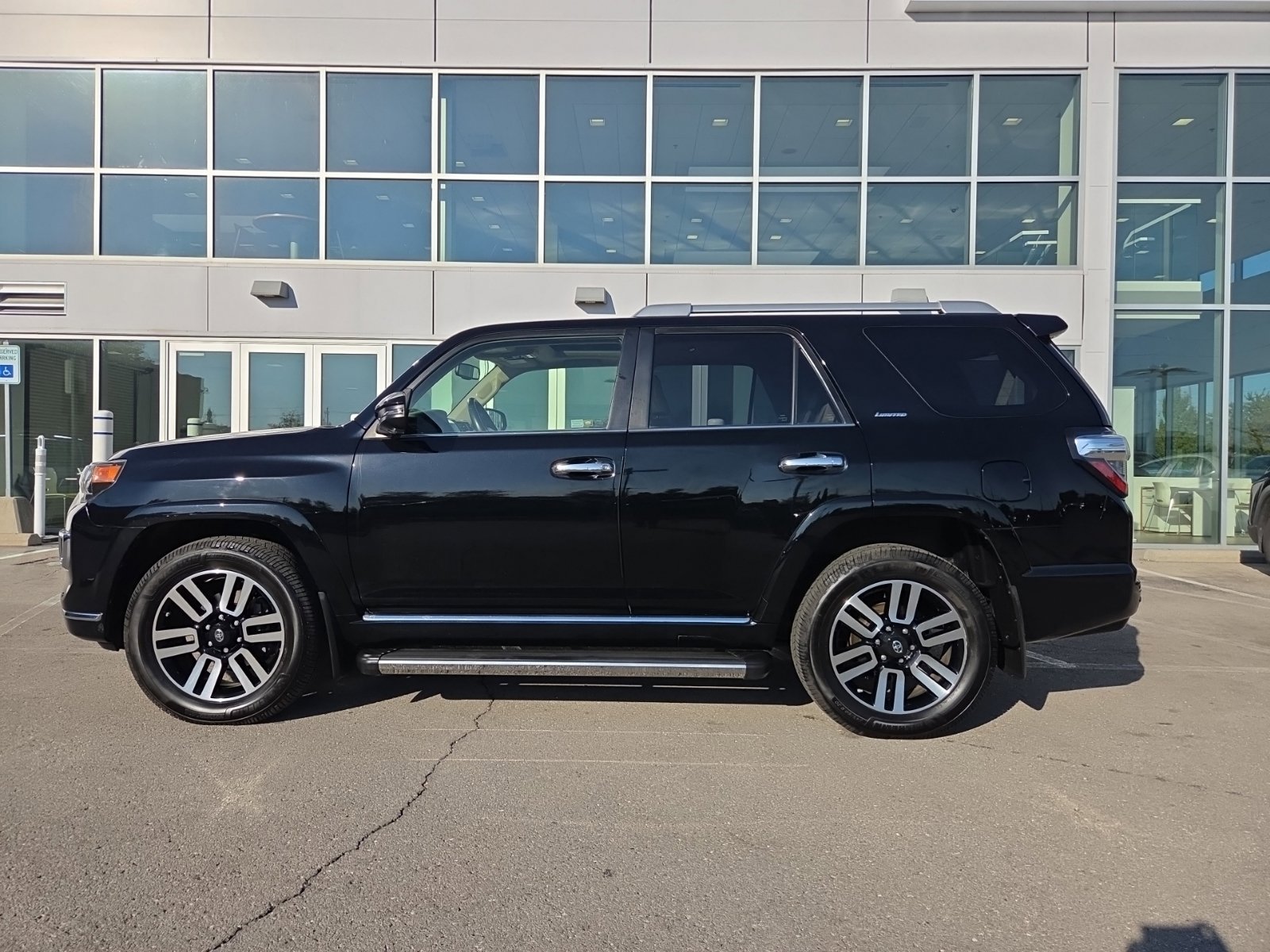 Used 2018 Toyota 4Runner Limited AWD/4WD image 11