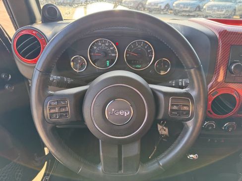 Used 2013 Jeep Wrangler Unlimited Sport image 13