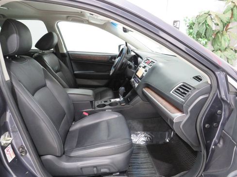 Used 2015 Subaru Outback 2.5i Limited image 9
