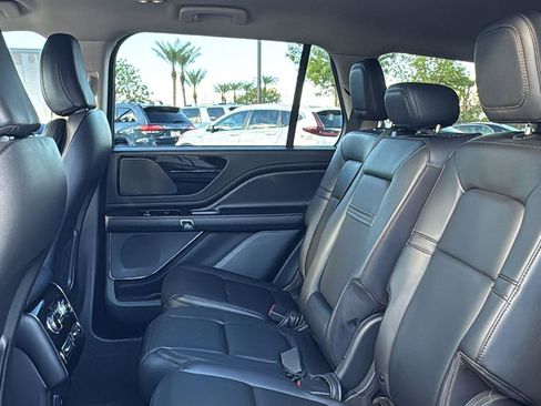 Used 2023 Lincoln Aviator Standard w/ Class IV Trailer Tow Package image 22