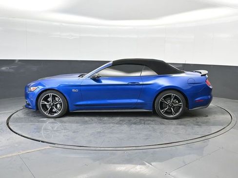 Used 2017 Ford Mustang GT Premium image 9