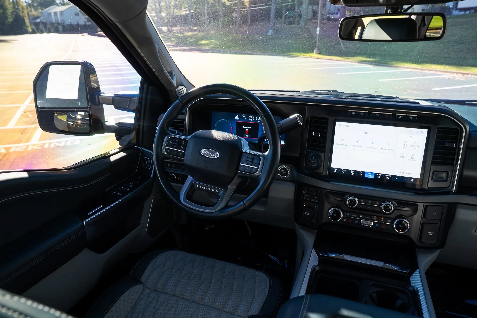 Used 2024 Ford F450 Limited w/ FX4 Off-Road Package AWD/4WD image 33