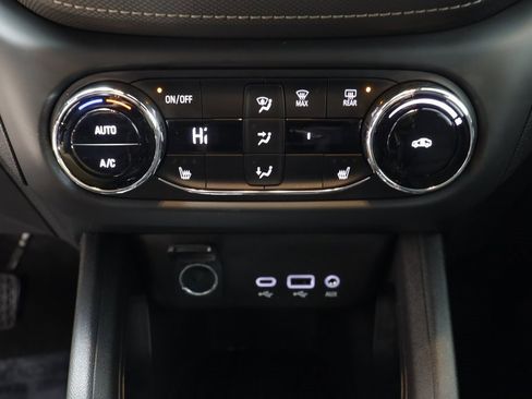 Certified 2023 Chevrolet TrailBlazer ACTIV w/ Convenience Package image 11