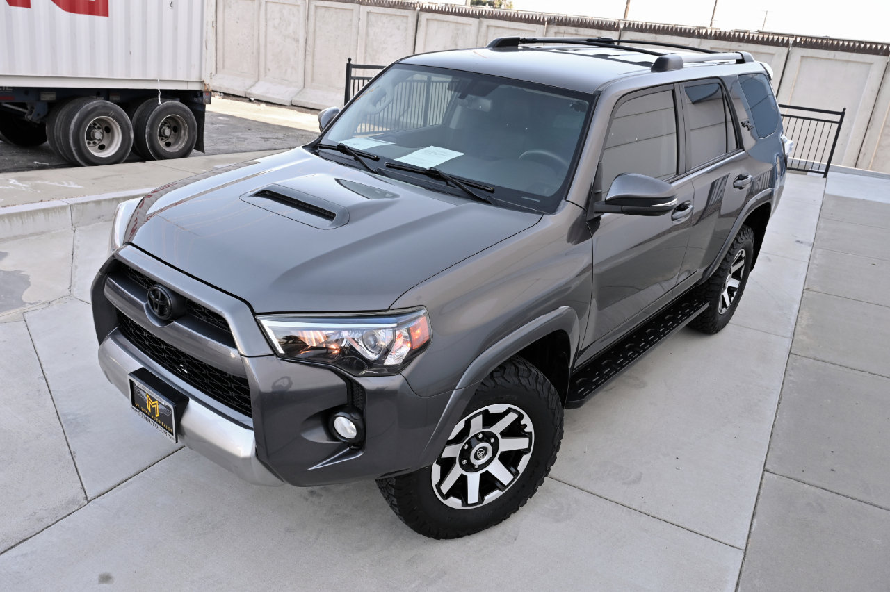Used 2018 Toyota 4Runner TRD Off-Road Premium AWD/4WD image 33