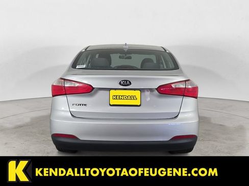 Used 2016 Kia Forte LX w/ LX Popular Plus Package FWD image 6