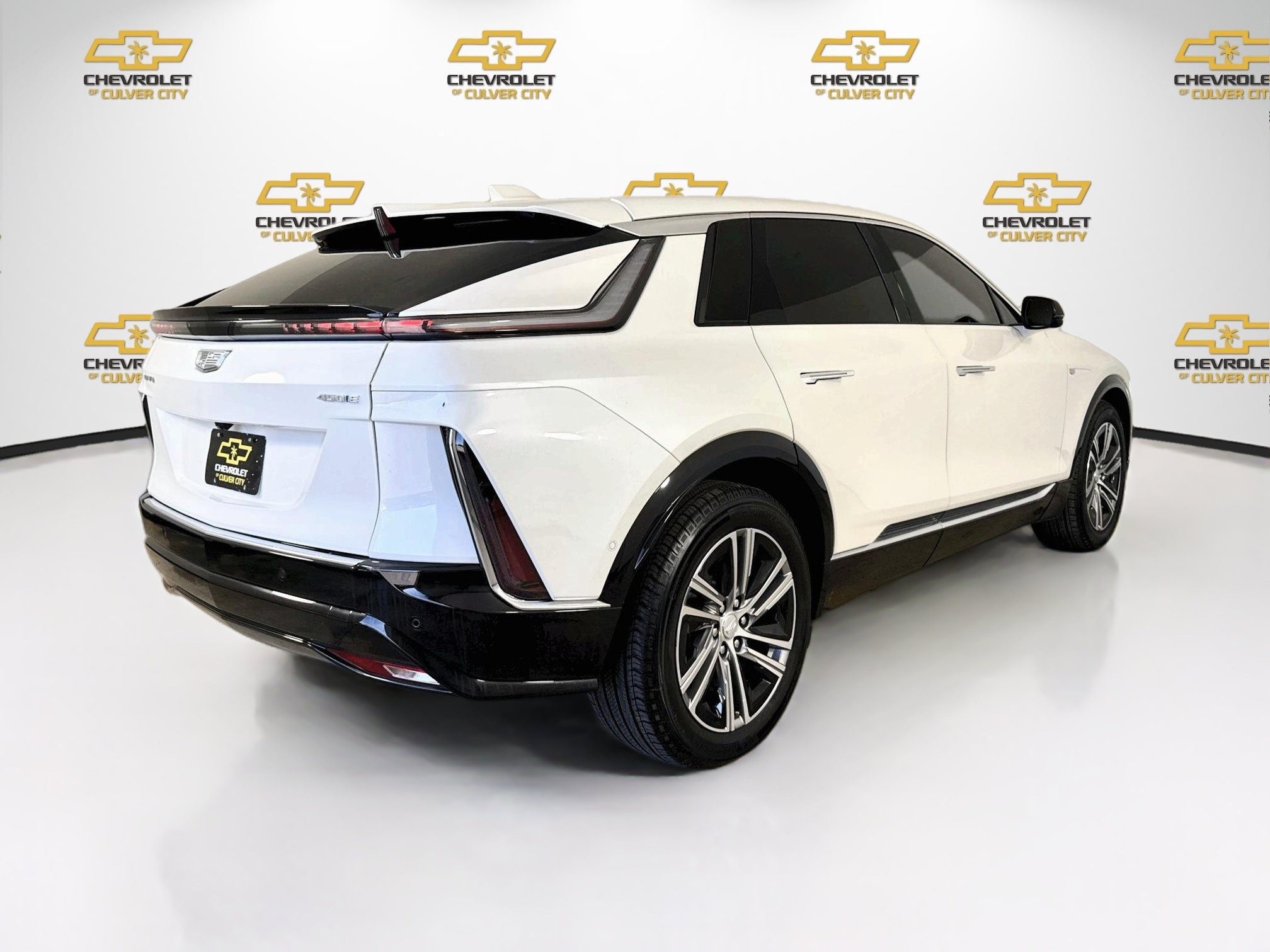 Used 2025 Cadillac Lyriq Luxury RWD image 8