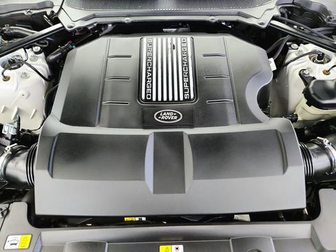 Used 2017 Land Rover Range Rover Supercharged AWD/4WD image 42