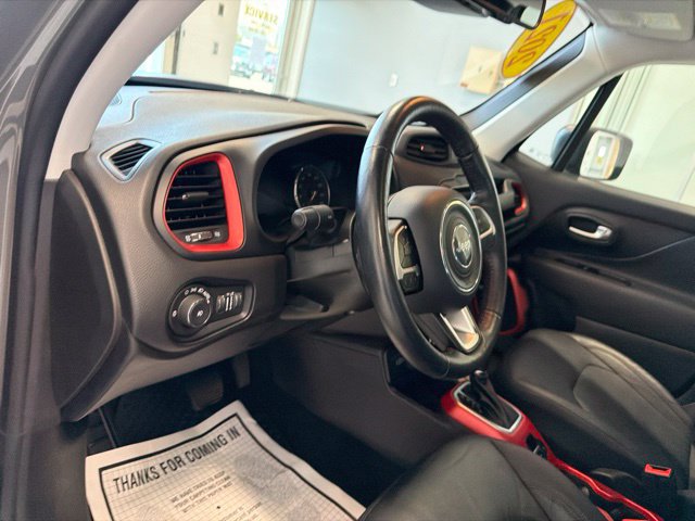 Used 2021 Jeep Renegade Trailhawk w/ Sun & Sound Group AWD/4WD image 20