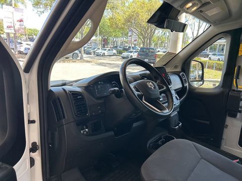Used 2024 RAM ProMaster 3500 w/ Delivery Van Package FWD image 7