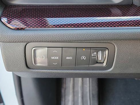 New 2026 Chevrolet Traverse Z71 w/ Enhanced Driving Package AWD/4WD image 24