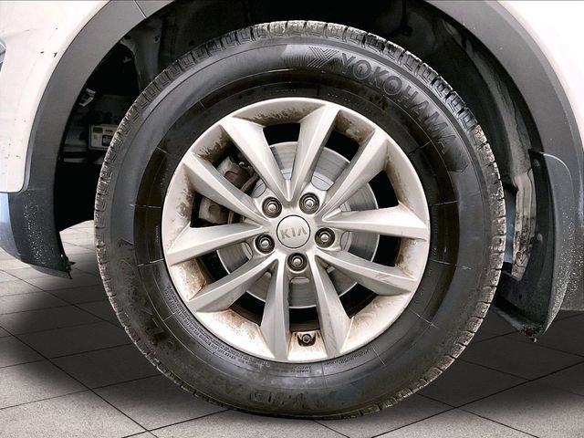 Used 2018 Kia Sorento LX AWD/4WD image 8