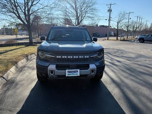 Used 2025 Ford Bronco Sport Badlands image 8