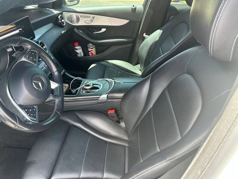 Used 2019 Mercedes-Benz GLC 300 image 7