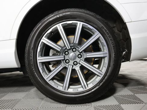 Used 2018 Audi Q7 3.0T Prestige w/ Prestige Package image 8