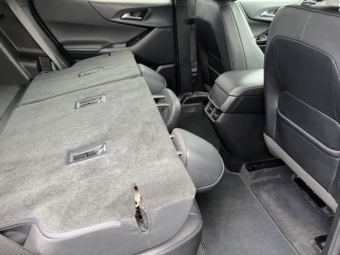 Used 2025 Chevrolet Equinox LT w/ Convenience Package II image 22