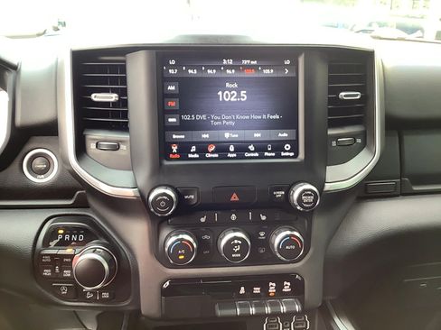 Certified 2021 RAM 1500 Big Horn AWD/4WD image 11