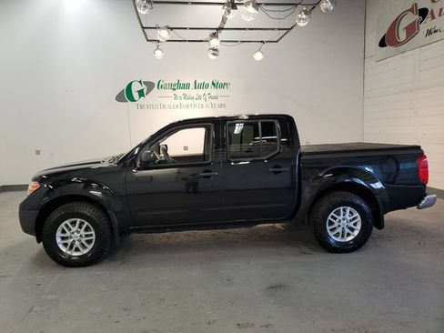 Used 2020 Nissan Frontier SV w/ SV Utility Package AWD/4WD image 2