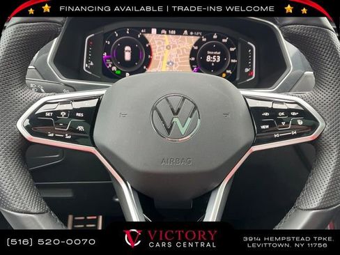 Used 2022 Volkswagen Tiguan SEL R-Line image 43
