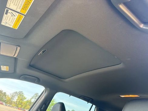 Used 2022 Honda Pilot TrailSport image 25